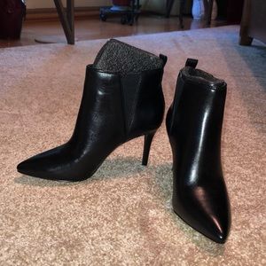 Never worn Nine West Panganeli ankle bootie